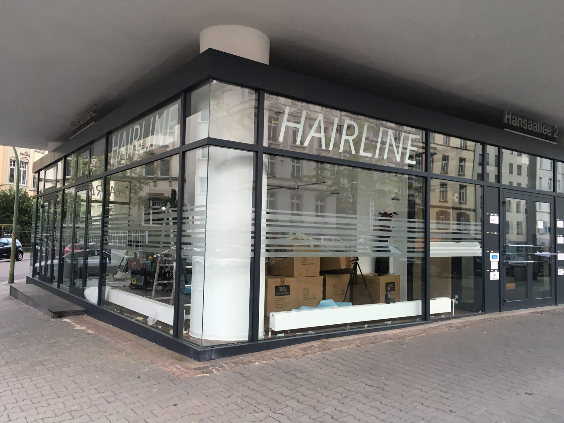 Schaufensterbeschriftung-Frankfurt-Hairline