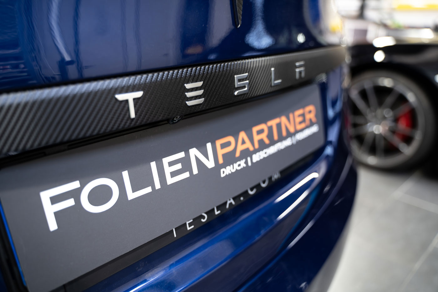 Tesla Model S Folierung mit hochwertiger Folie