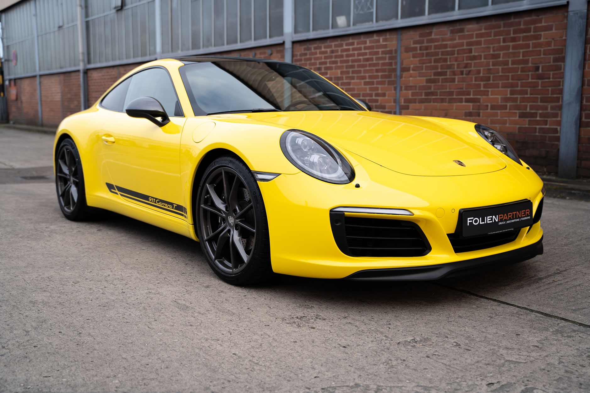 Porsche gelb foliert
