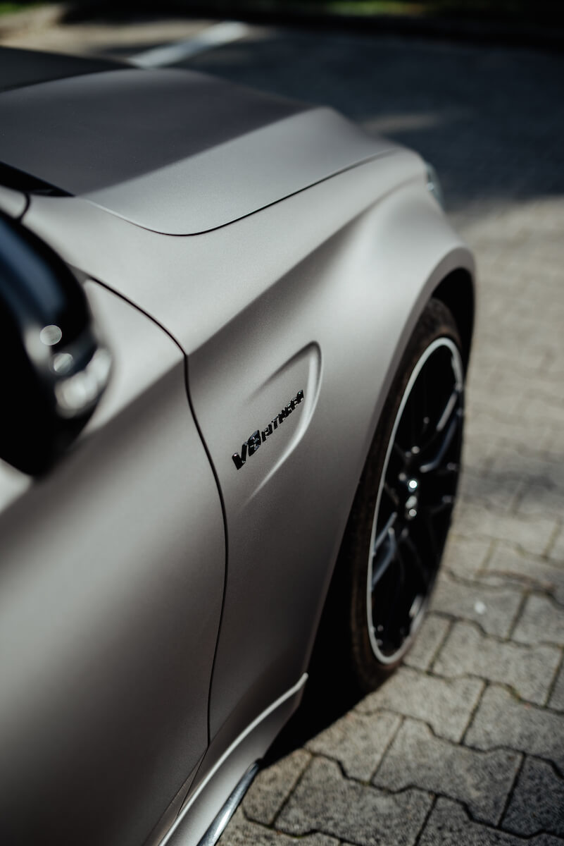 auto_folieren_lassen_mercedes_amg_c63s_vollfolierung_avery_charcoal_grey6